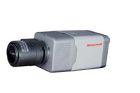 Honeywell700線超高分辨率真實(shí)日夜轉(zhuǎn)換寬動(dòng)態(tài)槍型攝像機(jī) HCC-8705PTW